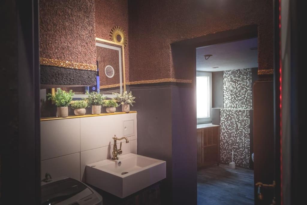 Einzigartige Ferienwohnung Bunt Wie Berlin Zewnętrze zdjęcie